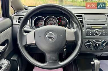 Хэтчбек Nissan TIIDA 2008 в 