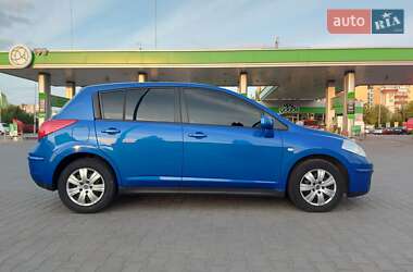 Хетчбек Nissan TIIDA 2007 в 
