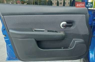 Хетчбек Nissan TIIDA 2007 в 