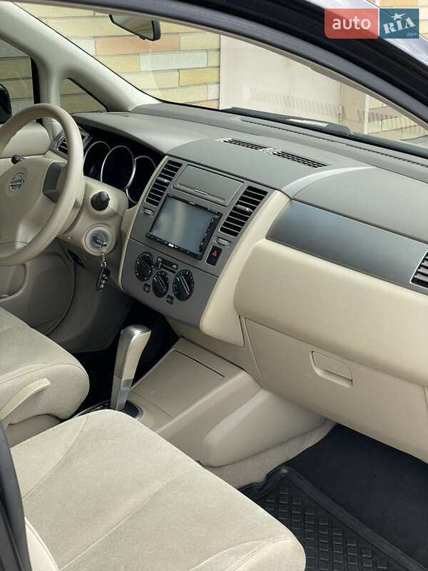 Хэтчбек Nissan TIIDA 2008 в Харькове