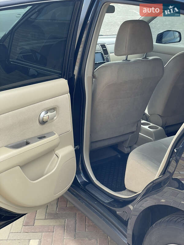 Хэтчбек Nissan TIIDA 2008 в Харькове