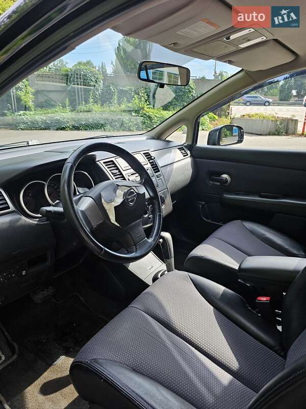 Хэтчбек Nissan TIIDA 2007 в Киеве