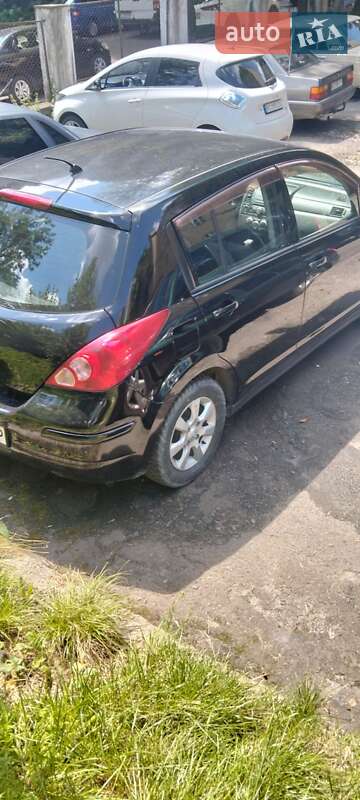 Хэтчбек Nissan TIIDA 2009 в Львове