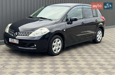 Хетчбек Nissan TIIDA 2011 в Києві
