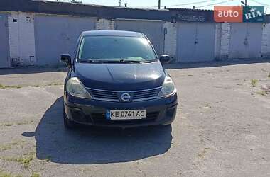 Хэтчбек Nissan TIIDA 2010 в Днепре