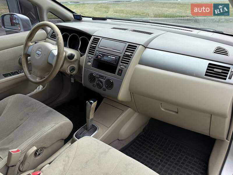 Седан Nissan TIIDA 2007 в Киеве