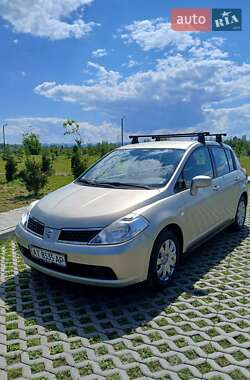Хэтчбек Nissan TIIDA 2008 в Коломые