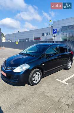 Хетчбек Nissan TIIDA 2012 в Кривому Розі
