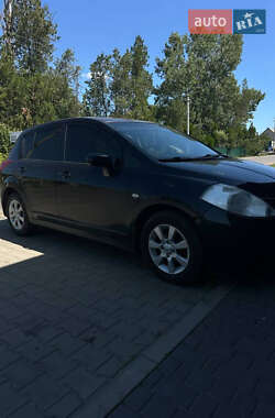 Хетчбек Nissan TIIDA 2007 в Тарутиному