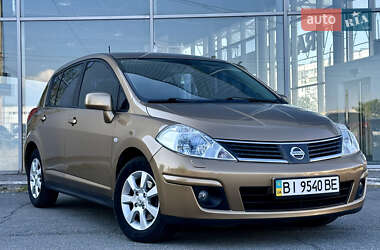 Хетчбек Nissan TIIDA 2008 в Запоріжжі