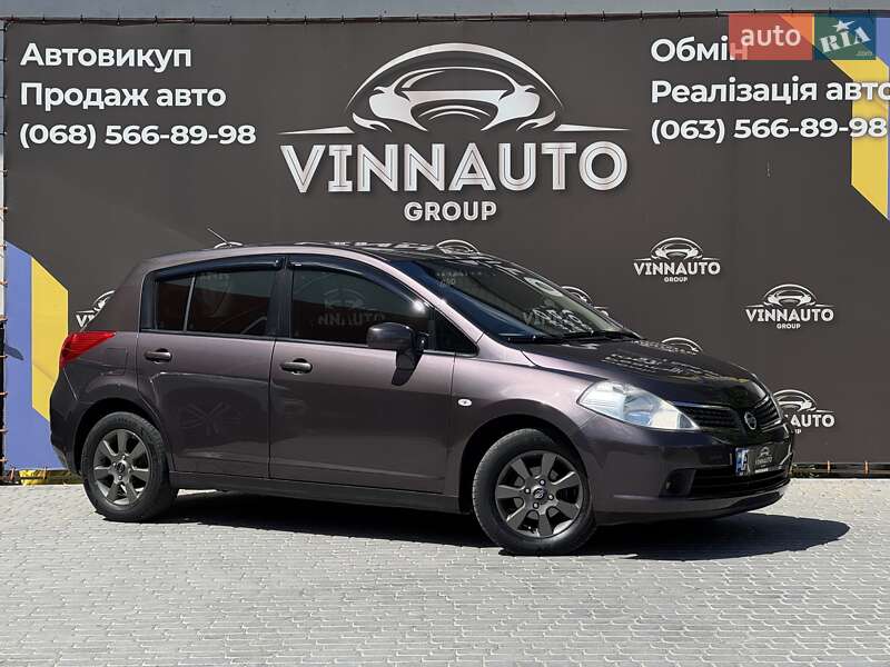 Nissan TIIDA 2008