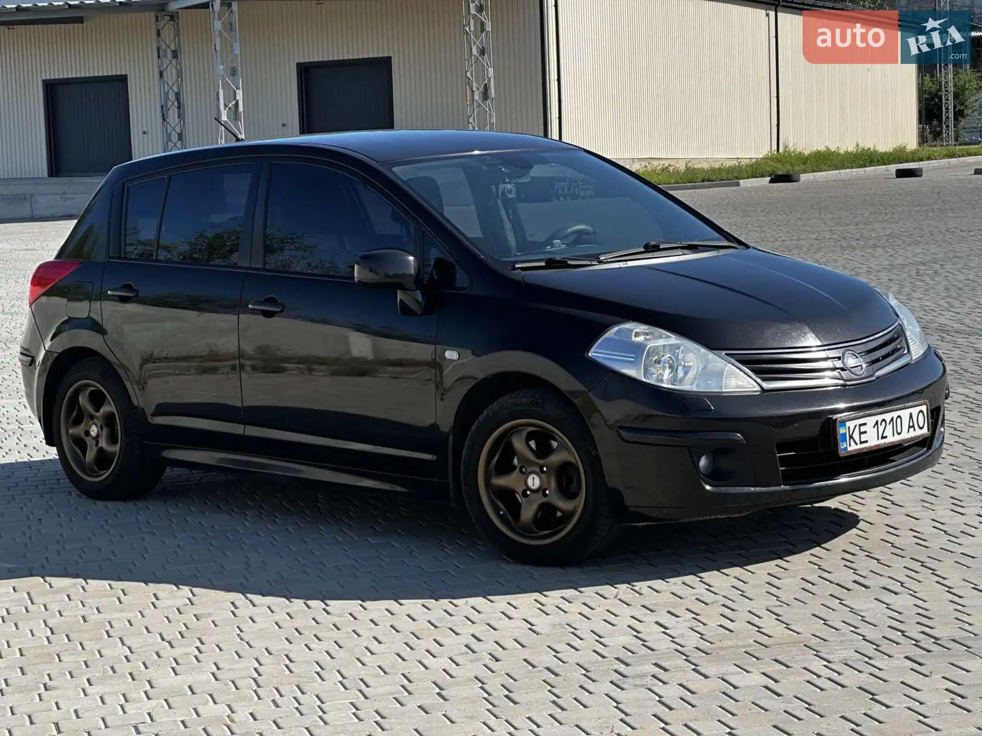 2010 Nissan Tiida - мініатюра 3