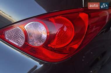 Хэтчбек Nissan TIIDA 2010 в Днепре