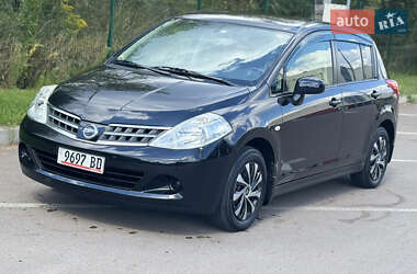 Хетчбек Nissan TIIDA 2011 в Києві