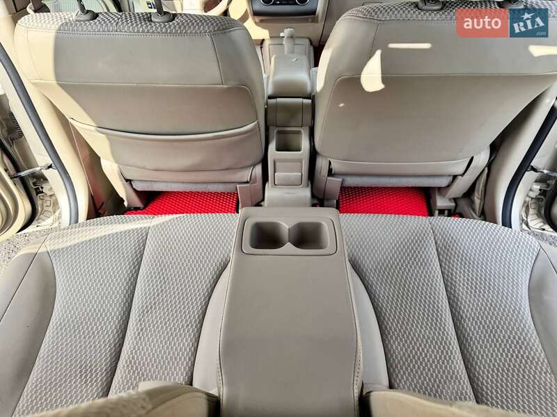 Хэтчбек Nissan TIIDA 2011 в Киеве