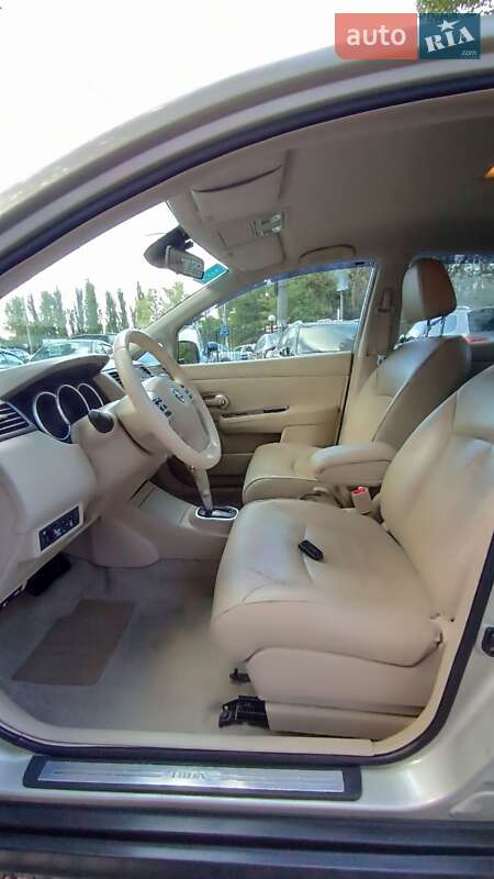 Седан Nissan TIIDA 2008 в Одессе