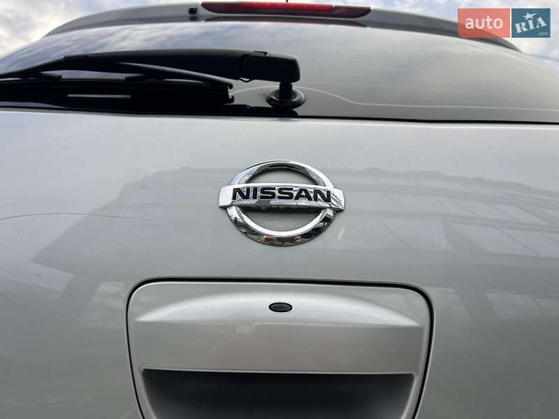 Хэтчбек Nissan TIIDA 2008 в Киеве