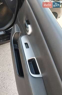 Седан Nissan TIIDA 2010 в 