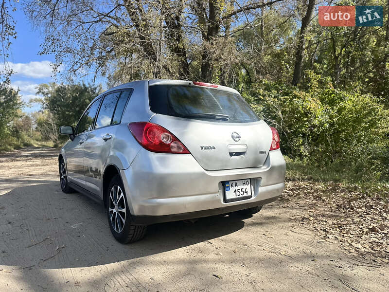 Хетчбек Nissan TIIDA 2007 в Києві