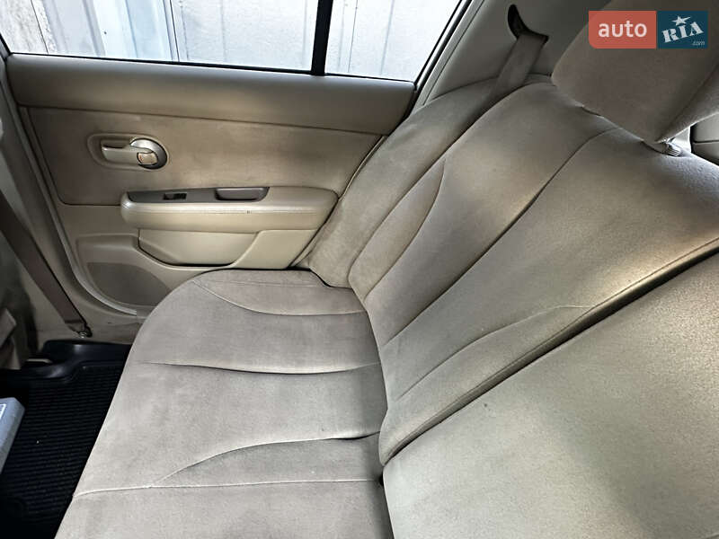 Хетчбек Nissan TIIDA 2007 в Києві