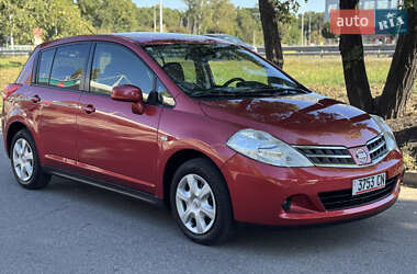 Хэтчбек Nissan TIIDA 2011 в Киеве