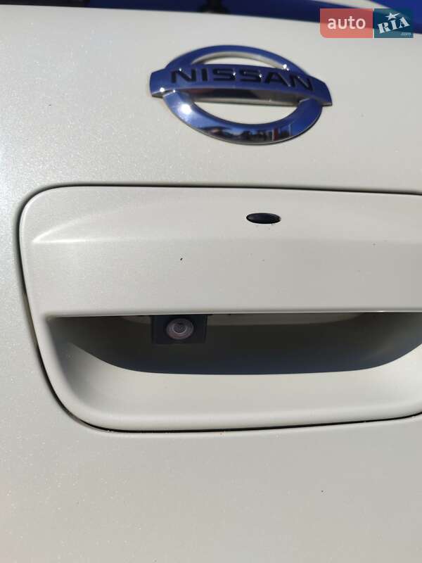 Хэтчбек Nissan TIIDA 2010 в Кривом Роге