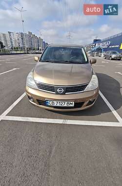 Хэтчбек Nissan TIIDA 2008 в Чернигове