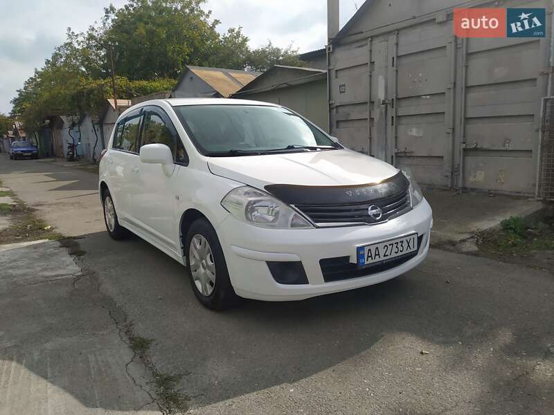 Хетчбек Nissan TIIDA 2013 в Одесі