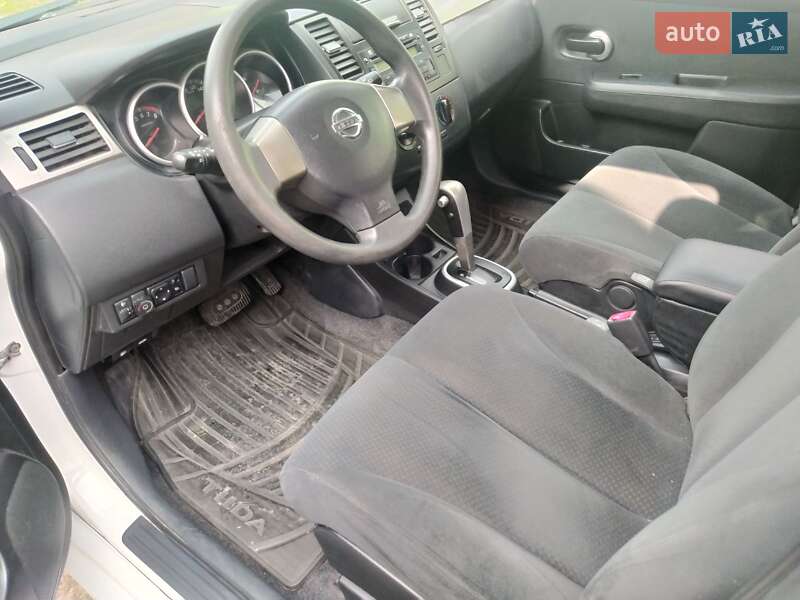 Хетчбек Nissan TIIDA 2013 в Одесі