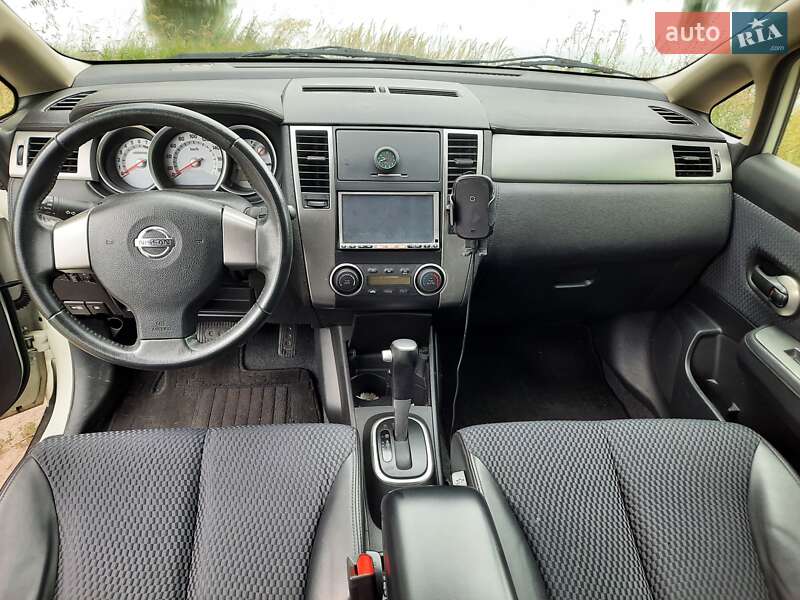 Хэтчбек Nissan TIIDA 2012 в Киеве фото 10 Хэтчбек Nissan TIIDA 2012 в Киеве