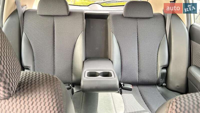 Хэтчбек Nissan TIIDA 2012 в Киеве фото 15 Хэтчбек Nissan TIIDA 2012 в Киеве