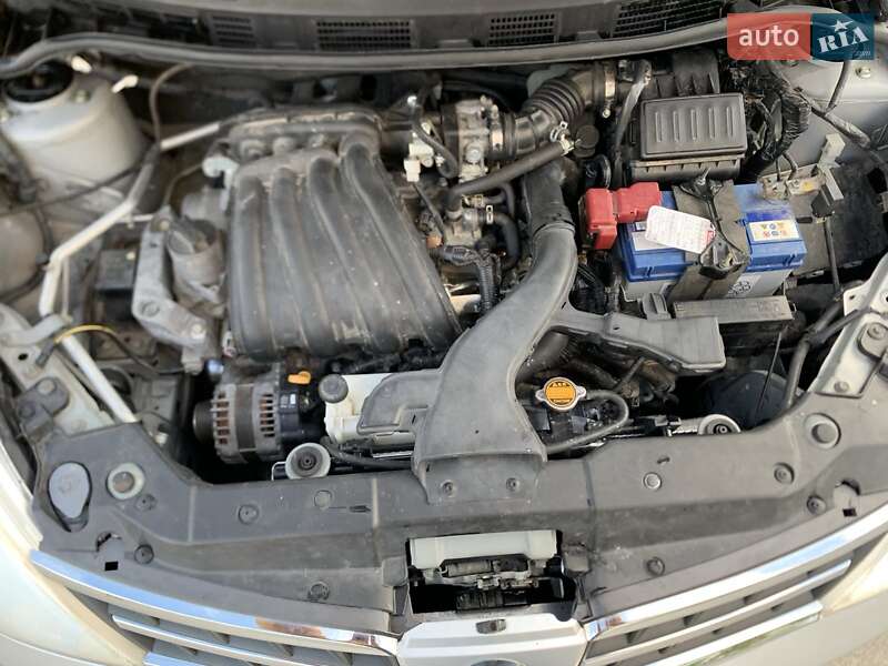 Хэтчбек Nissan TIIDA 2010 в Киеве фото 14 Хэтчбек Nissan TIIDA 2010 в Киеве