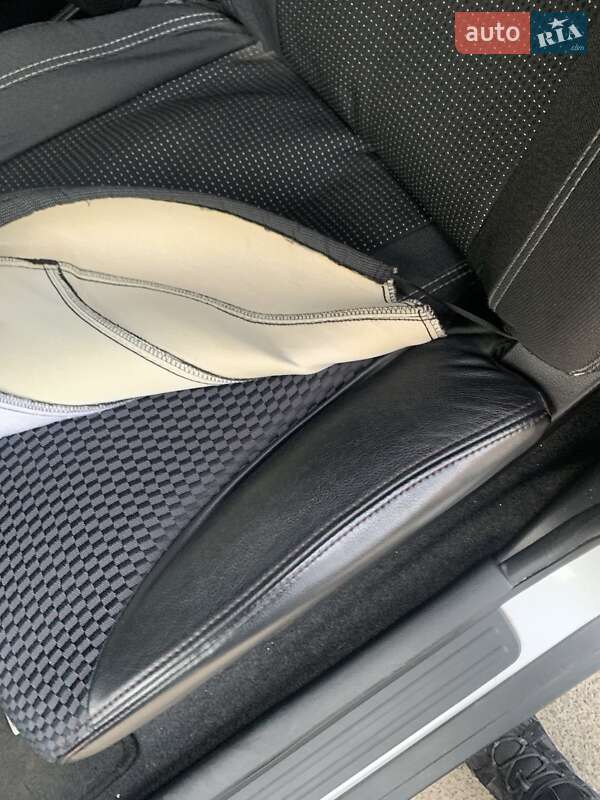 Хэтчбек Nissan TIIDA 2010 в Киеве фото 19 Хэтчбек Nissan TIIDA 2010 в Киеве