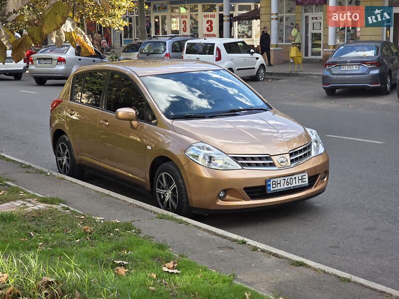 Хэтчбек Nissan TIIDA 2008 в Одессе фото 10 Хэтчбек Nissan TIIDA 2008 в Одессе