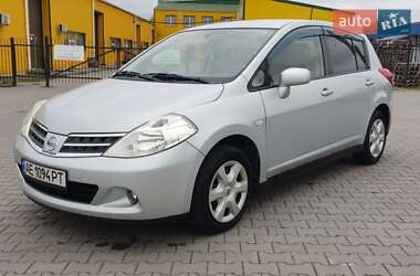 Хетчбек Nissan TIIDA 2012 в Хмельницькому