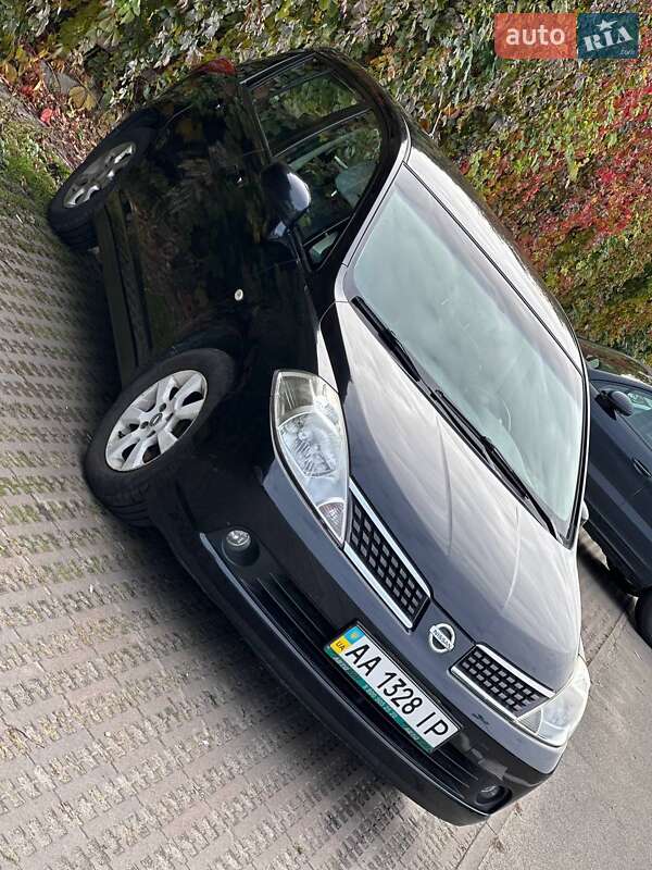 Хетчбек Nissan TIIDA 2008 в Києві