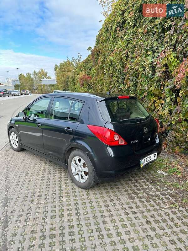 Хетчбек Nissan TIIDA 2008 в Києві
