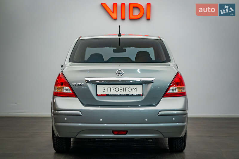 Седан Nissan TIIDA 2011 в Киеве фото 6 Седан Nissan TIIDA 2011 в Киеве