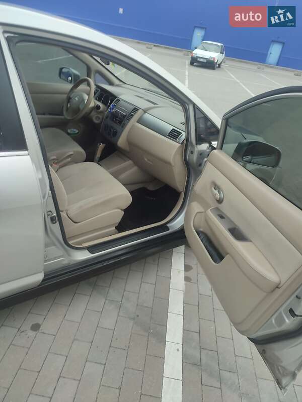 Седан Nissan TIIDA 2007 в Виннице