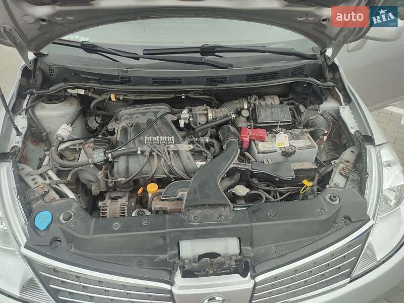 Седан Nissan TIIDA 2007 в Виннице