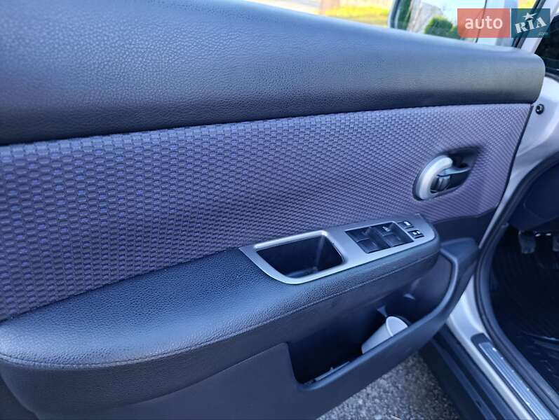 Седан Nissan TIIDA 2008 в Хмельницком фото 13 Седан Nissan TIIDA 2008 в Хмельницком