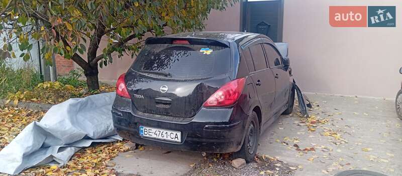 Хэтчбек Nissan TIIDA 2013 в Сумах