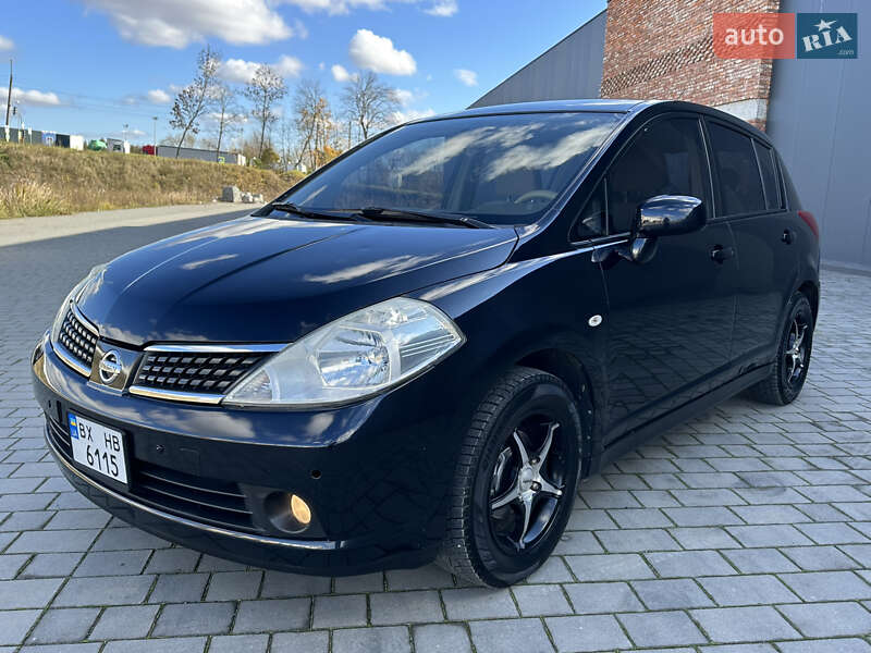 Хетчбек Nissan TIIDA 2008 в Хмельницькому