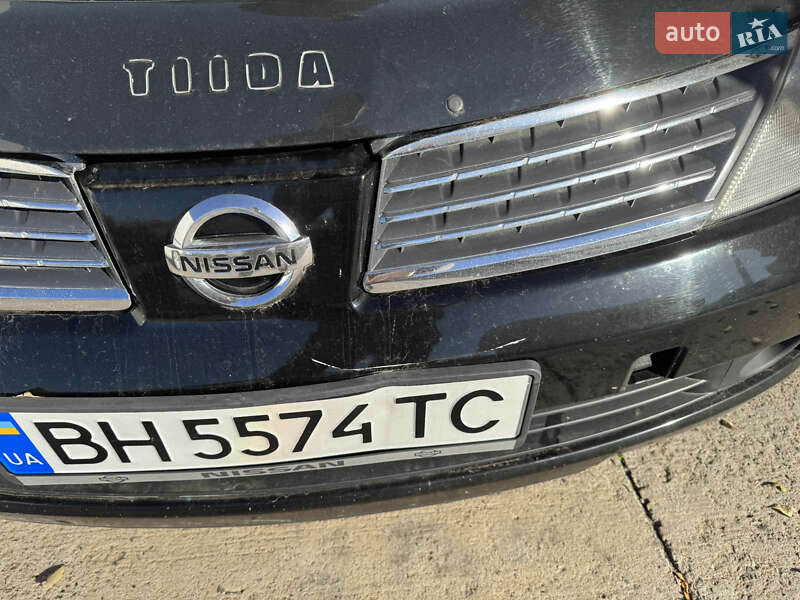 Хэтчбек Nissan TIIDA 2007 в Одессе