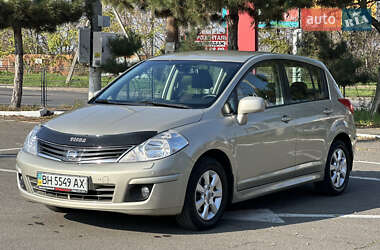 Хэтчбек Nissan TIIDA 2010 в Одессе