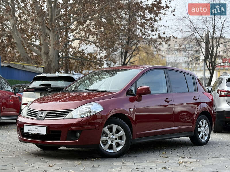 Хэтчбек Nissan TIIDA 2008 в Одессе