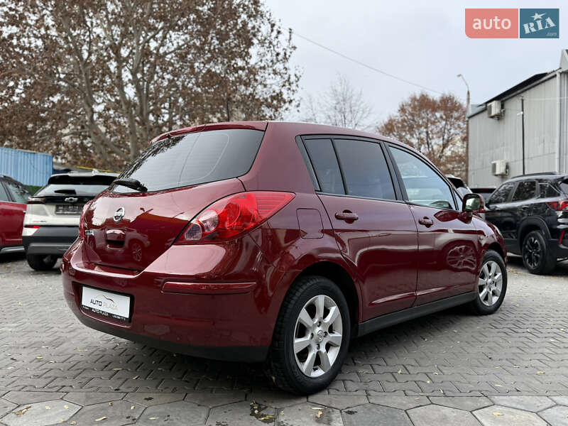 Хэтчбек Nissan TIIDA 2008 в Одессе