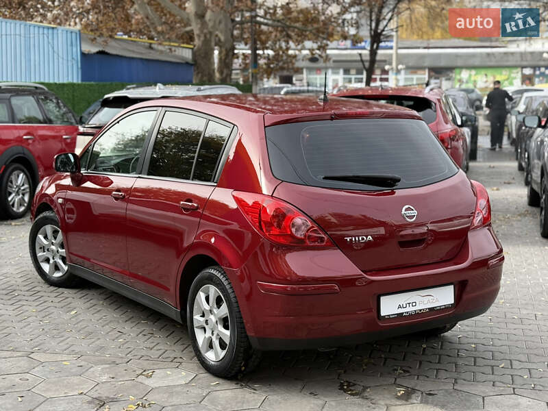 Хэтчбек Nissan TIIDA 2008 в Одессе