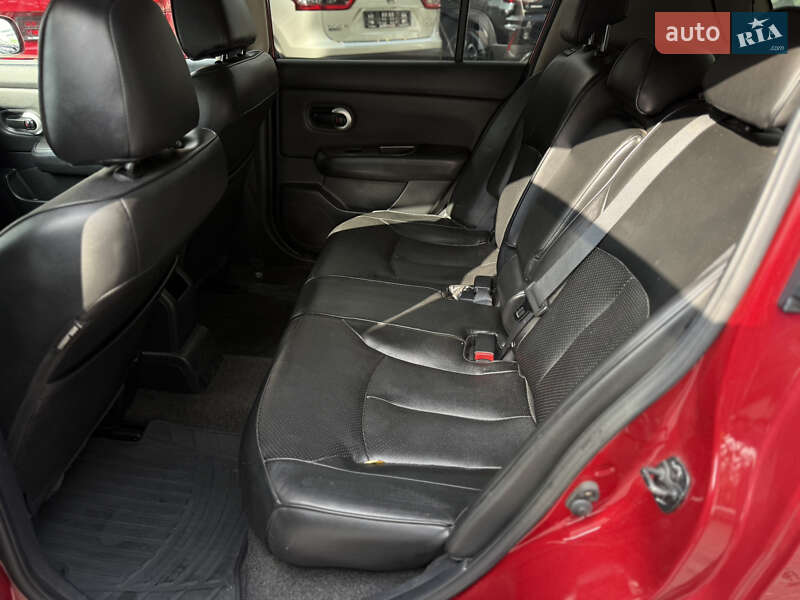 Хэтчбек Nissan TIIDA 2008 в Одессе