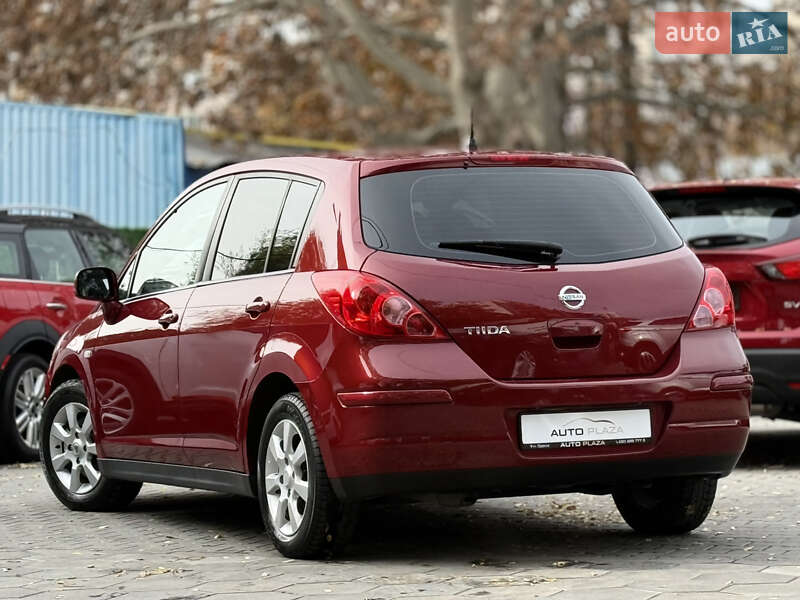 Хэтчбек Nissan TIIDA 2008 в Одессе